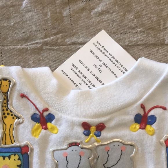 Handmade bib with animals - Picture 5 of 8